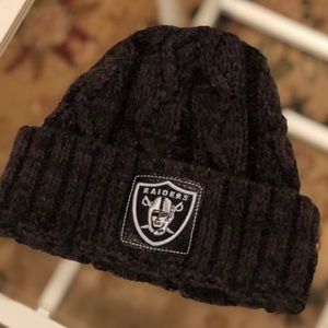 Official NFL New Era Raiders beanie